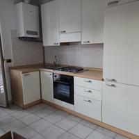 Cucina Angolare Completa di Elettrodomestici