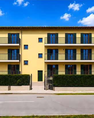 Nuova costruzione con tre camere e due bagni nel c