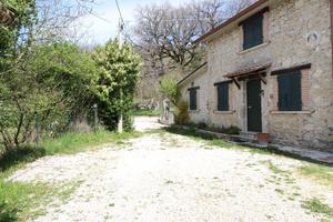 RUSTICO A POZZAGLIA SABINA
