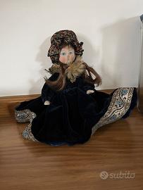 Bambola di porcellana
