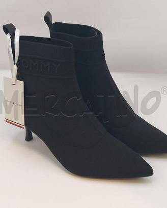 SCARPE DONNA NERE TACCO A CALZINO HILFIGER