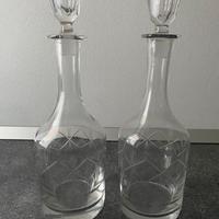 Coppia di bottiglie da vino o liquore in cristallo