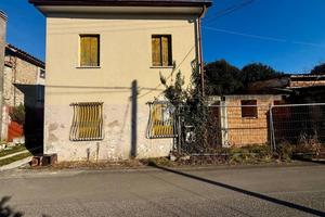 CASA INDIPENDENTE A SAN FIOR