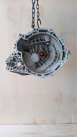 Cambio Opel Adam 1.2 B 5M anno 2015