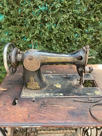 Macchina da cucire singer