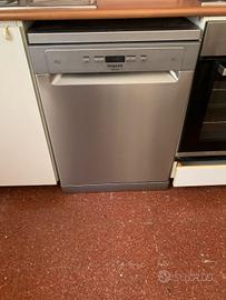 Lavastoviglie HOTPOINT Ariston