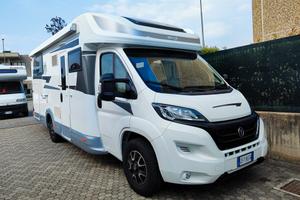 Elnagh T-Loft 582 - Semintegrale con letto nautico
