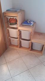 Cassettiera Ikea.