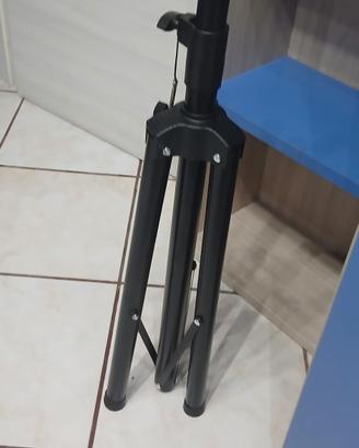 piedi istallo per casse