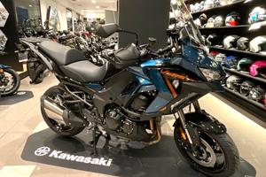 Kawasaki Versys 1100 SE 2026 KIT TOURER OMAGGIO fi