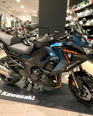 Kawasaki Versys 1100 SE 2026 KIT TOURER OMAGGIO fi
