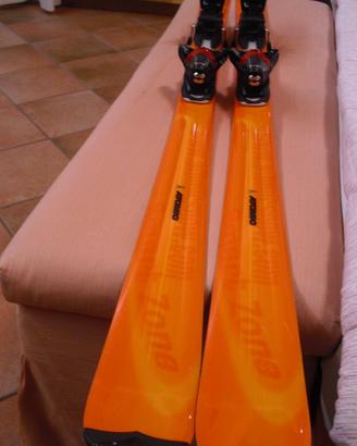 Sci  Atomic con attacchi Salomon Spheric S912