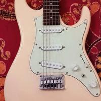 Ibanez AZES 31 Ivory + Gigbag & Tracolla