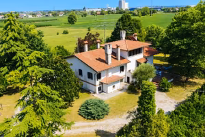 Immersa nella natura: villa indipendente con am...