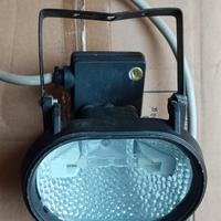 Faro Alogeno 150W con Staffa