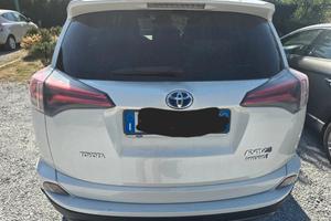 Toyota RAV4 Hybrid 2.5 2WD – 2018, 76.915 km