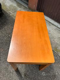 tavolo in legno massiccio