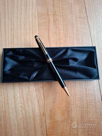 Penna a sfera Montblanc Meisterstuck