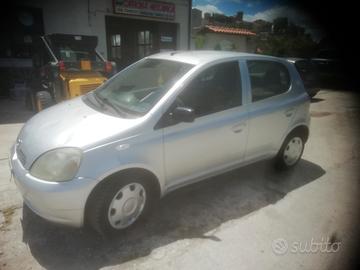Toyota Yaris 1000