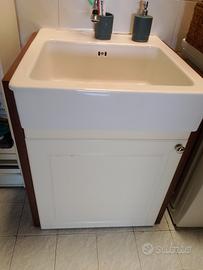 Lavandino in ceramica con mobiletto HAVSEN