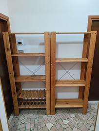 scaffali in legno