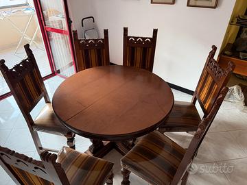 Tavolo con sedie