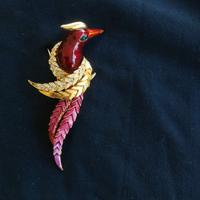 Elegante spilla di bigiotteria vintage