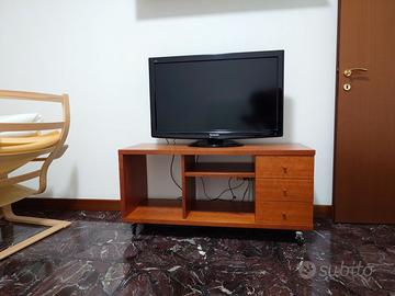 Mobile Porta TV  in Legno con Cassetti e Ruote