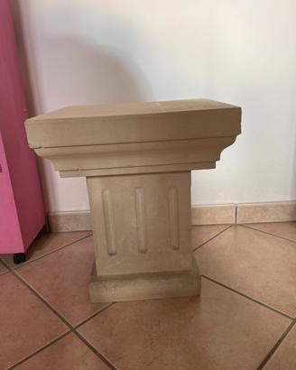 Tavolino in pietra leccese