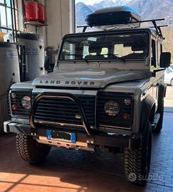 Land Rover Defender 90