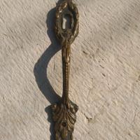 1 Maniglia Nuova per Mobili in Stile o Antico