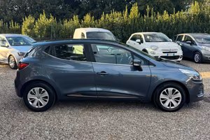 Renault Clio 1.2 75CV 5 porte Zen