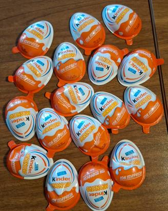 lotto sorprese kinder ancora sigillate