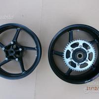 CERCHiO POSTERIORE YAMAHA R1 FZ1 DAL 2004 AL 2016