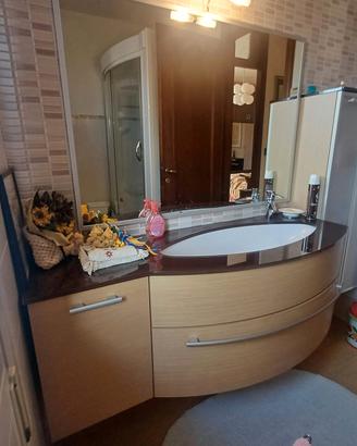mobile bagno con vetrinetta 