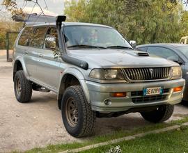 Mitsubishi pajero sport