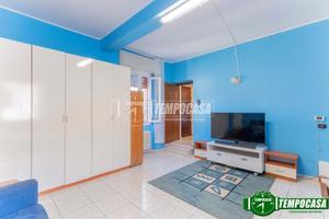 AMPIO TRILOCALE SU DUE LIVELLI SENZA SPESE CONDOMI