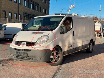 Fanale anteriore sx e paraurti