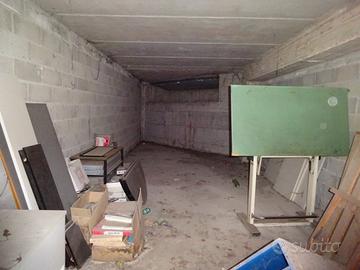 Garage al piano seminterrato (sub. 68)