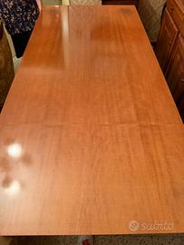 Tavolo vintage in legno