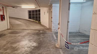 Posto moto box privato Via Paolo Sarpi 52 Milano