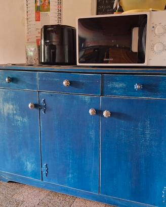 Credenza