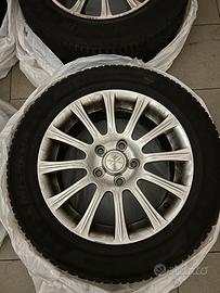Cerchi Fondmetal 16 con gomme invernali 205/60 R16
