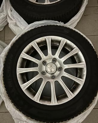 Cerchi Fondmetal 16 con gomme invernali 205/60 R16