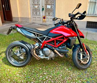 DUCATI HYPERMOTARD 950