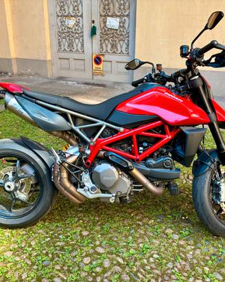 DUCATI HYPERMOTARD 950