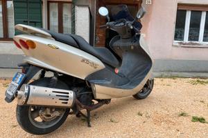 Scooter 150 mbk skyline