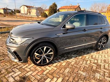Volkswagen tiguan R-Line 1.5 tsi DSG - garanzia VW