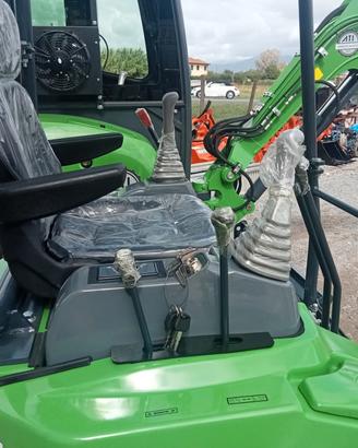 Escavatore ATI-AVANT 20