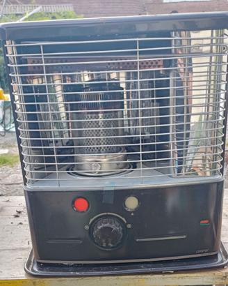 Stufa a combustibile liquido Tectro (Gruppo Zibro)